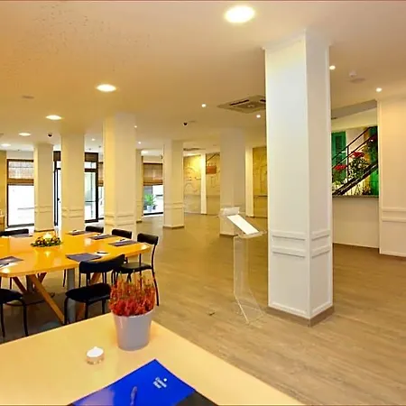 Hotel Centrum 3*