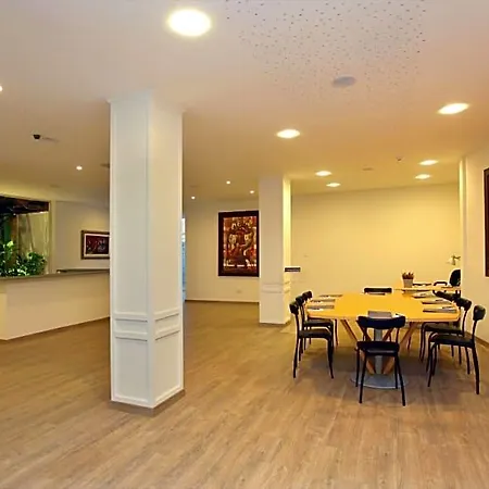 Отель Centrum 3*